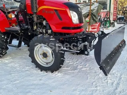 Минитрактор Dongfeng DF-244 G2 без кабины с отвалом